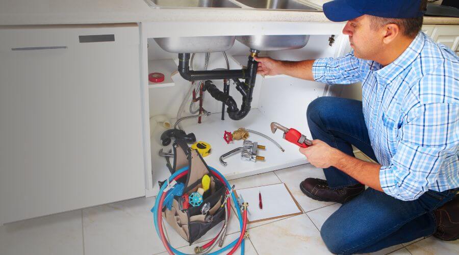 Professional emergency plumbing in Deer Lodge, TN